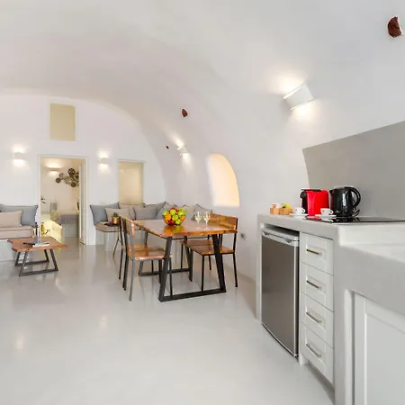 Antrum Cave Villa