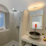 Villa Antrum Cave Imerovigli (Santorini)