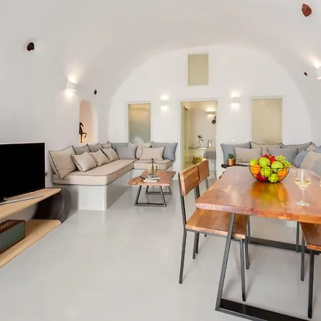Antrum Cave Villa